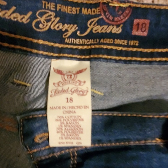 Capri pants - Picture 3 of 3